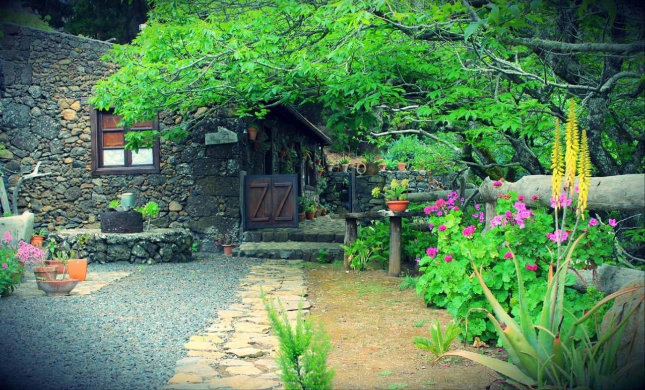 Casa Mary Lola Tinor Exterior foto